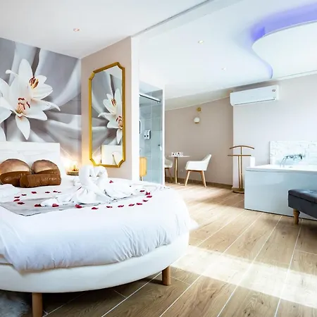 게스트하우스 Romantique Jacuzzi Ou Balneo Privatif Et Jardin Au Temps Des Cerises 라시오타
